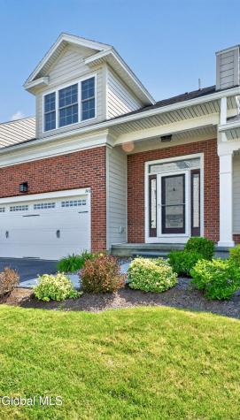 86 Cambridge Way Latham NY 12110