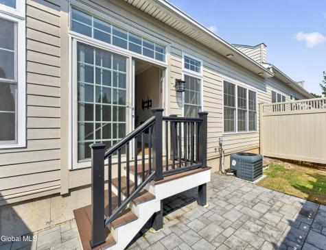 86 Cambridge Way Latham NY 12110