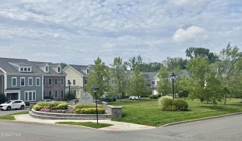86 Cambridge Way Latham NY 12110
