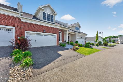 86 Cambridge Way Latham NY 12110