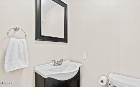 4 Amalia Lane Rensselaer NY 12144