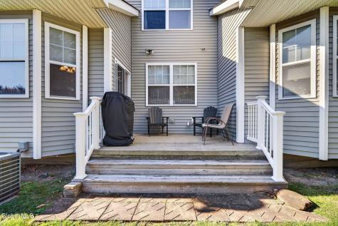 4 Amalia Lane Rensselaer NY 12144