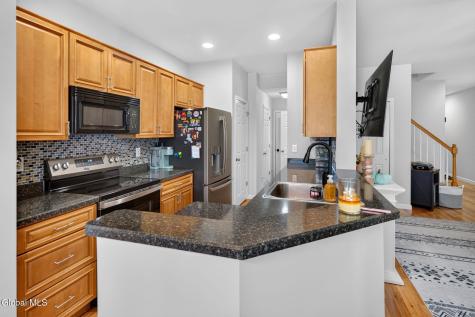 4 Amalia Lane Rensselaer NY 12144