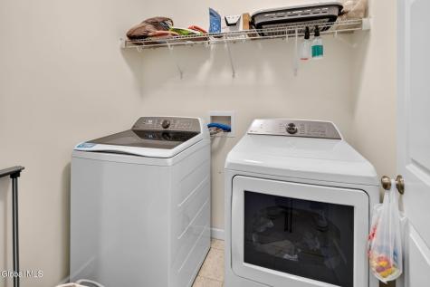 4 Amalia Lane Rensselaer NY 12144