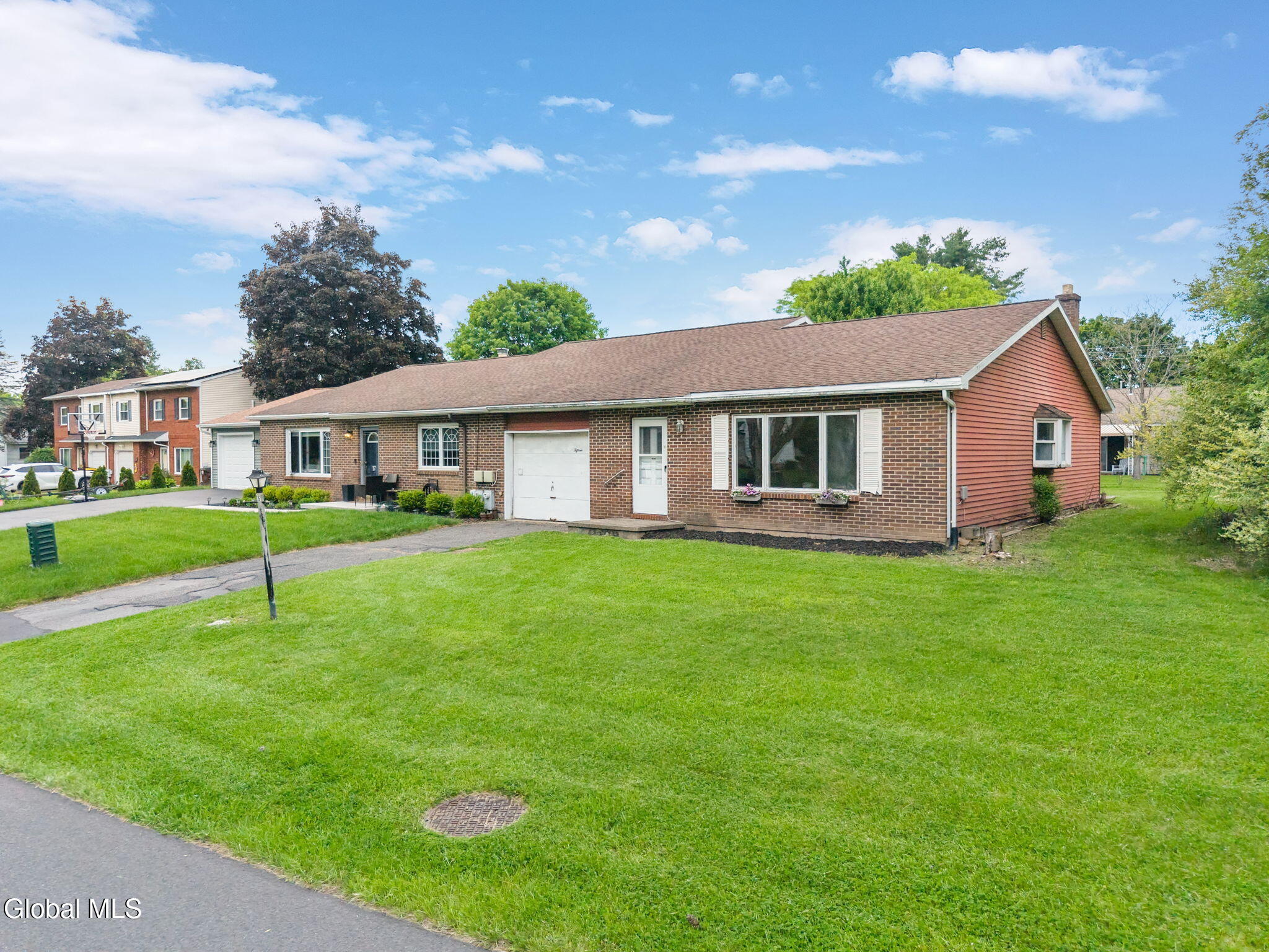 15 Olympian Drive Slingerlands NY 12159