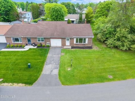 15 Olympian Drive Slingerlands NY 12159