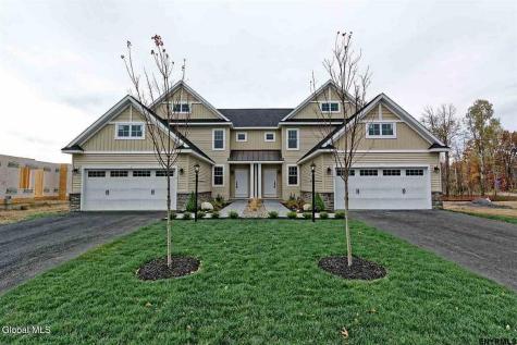 15 Boggs Street Mechanicville NY 12118