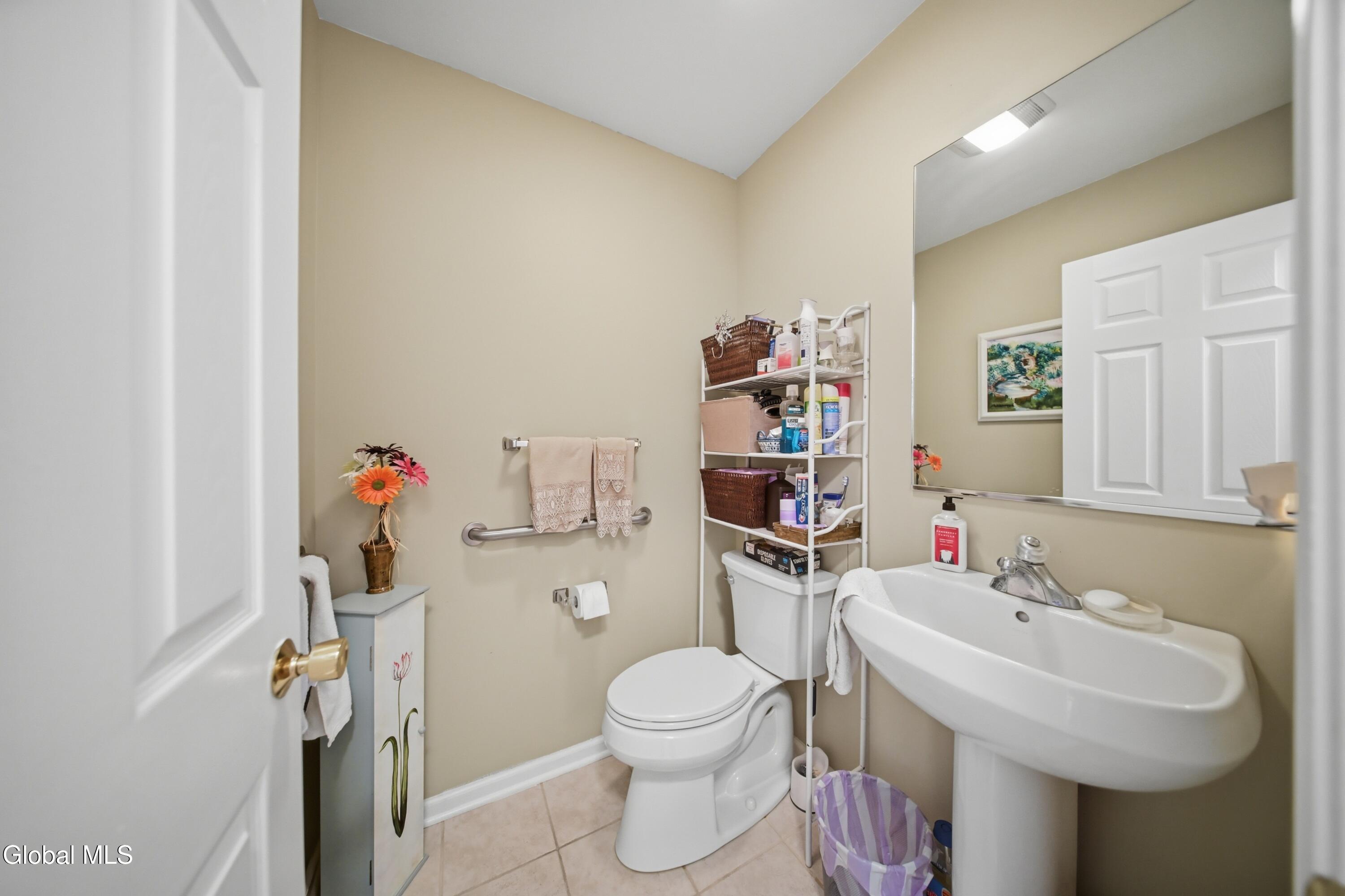 152 Harvard Road Watervliet NY 12189