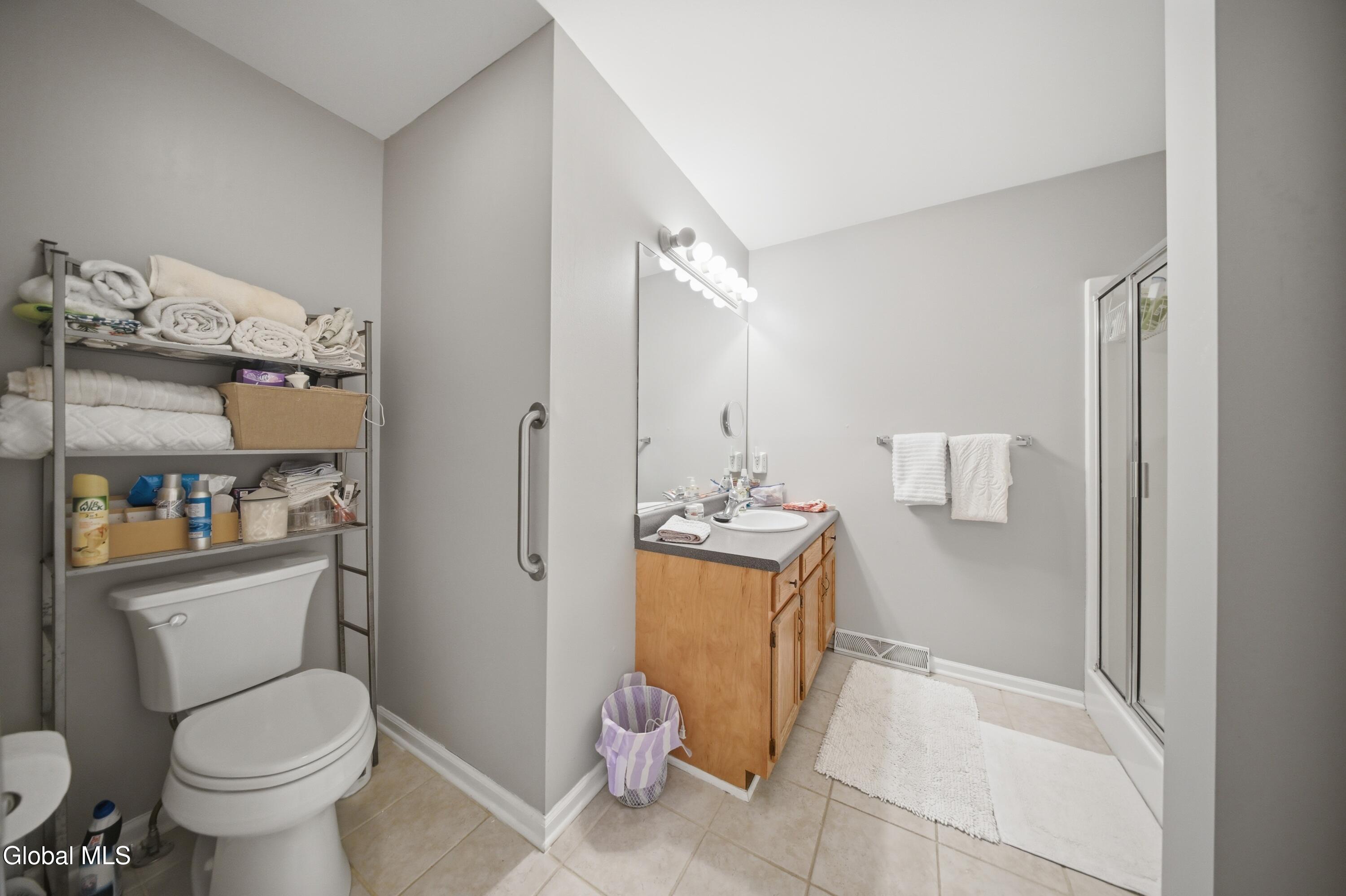 152 Harvard Road Watervliet NY 12189