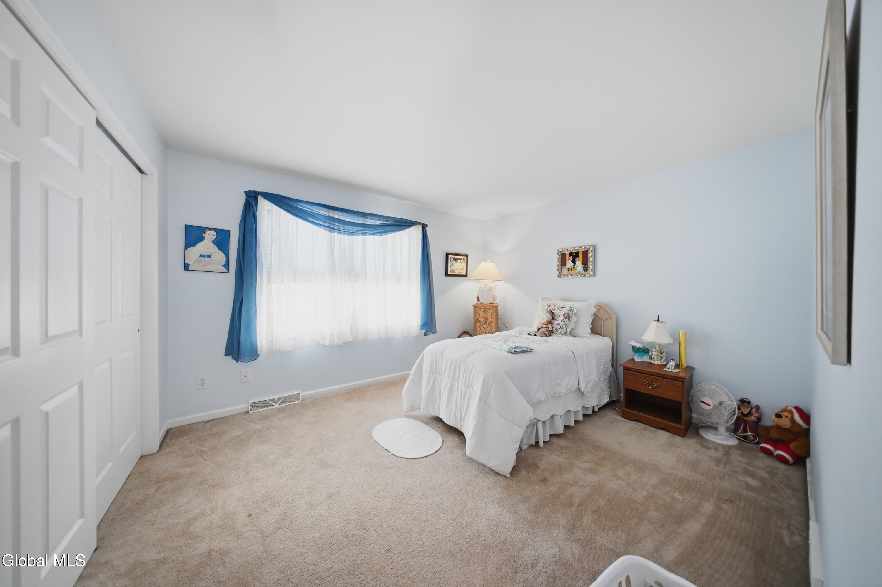 152 Harvard Road Watervliet NY 12189