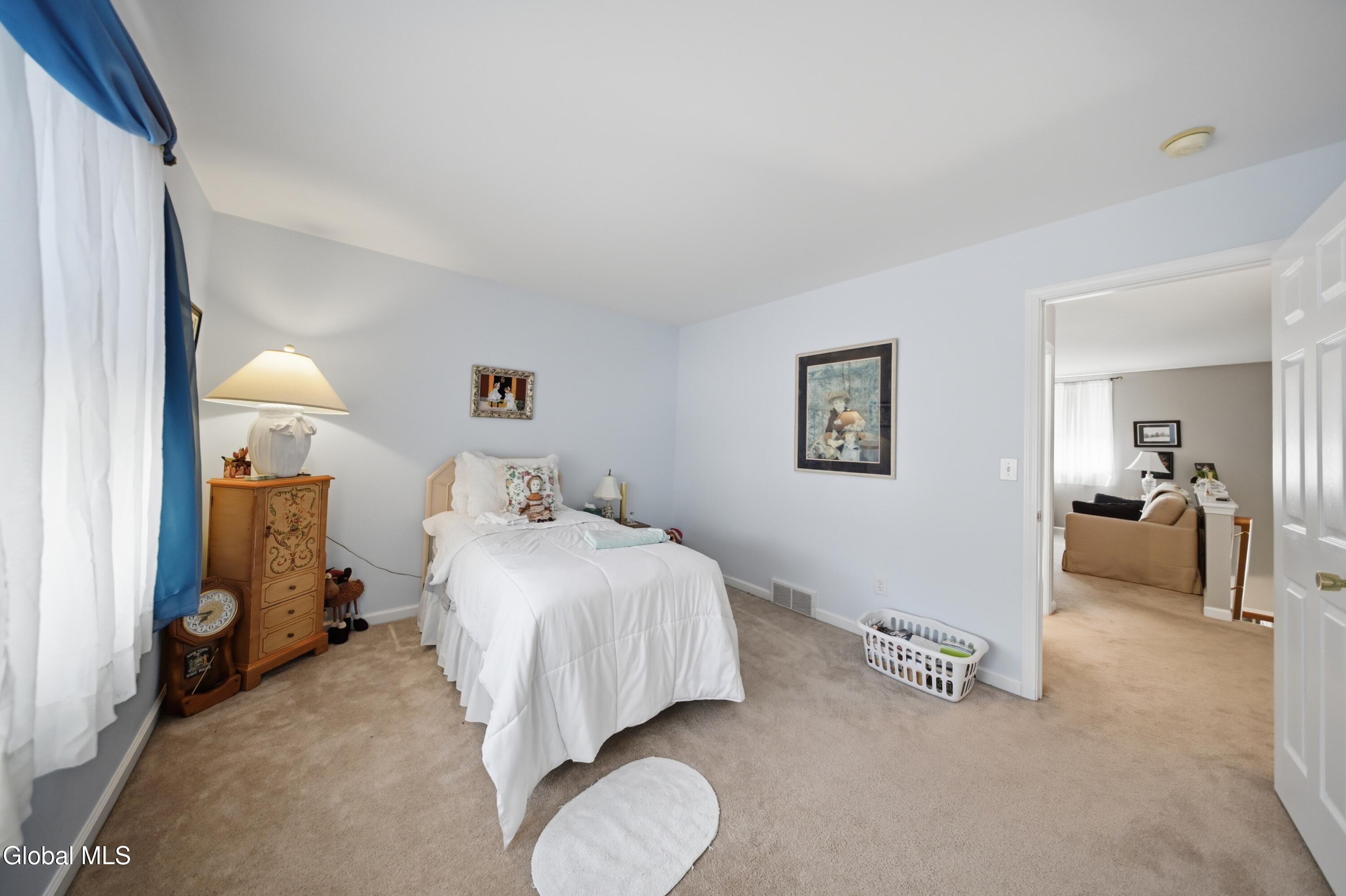 152 Harvard Road Watervliet NY 12189