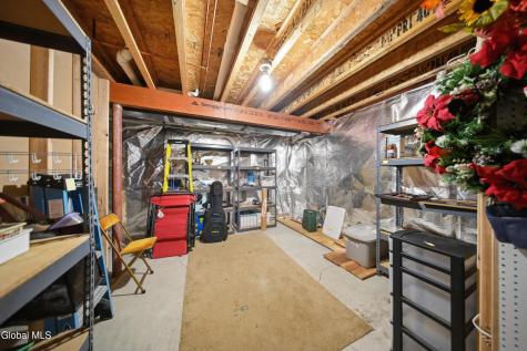 152 Harvard Road Watervliet NY 12189