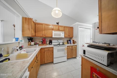 152 Harvard Road Watervliet NY 12189