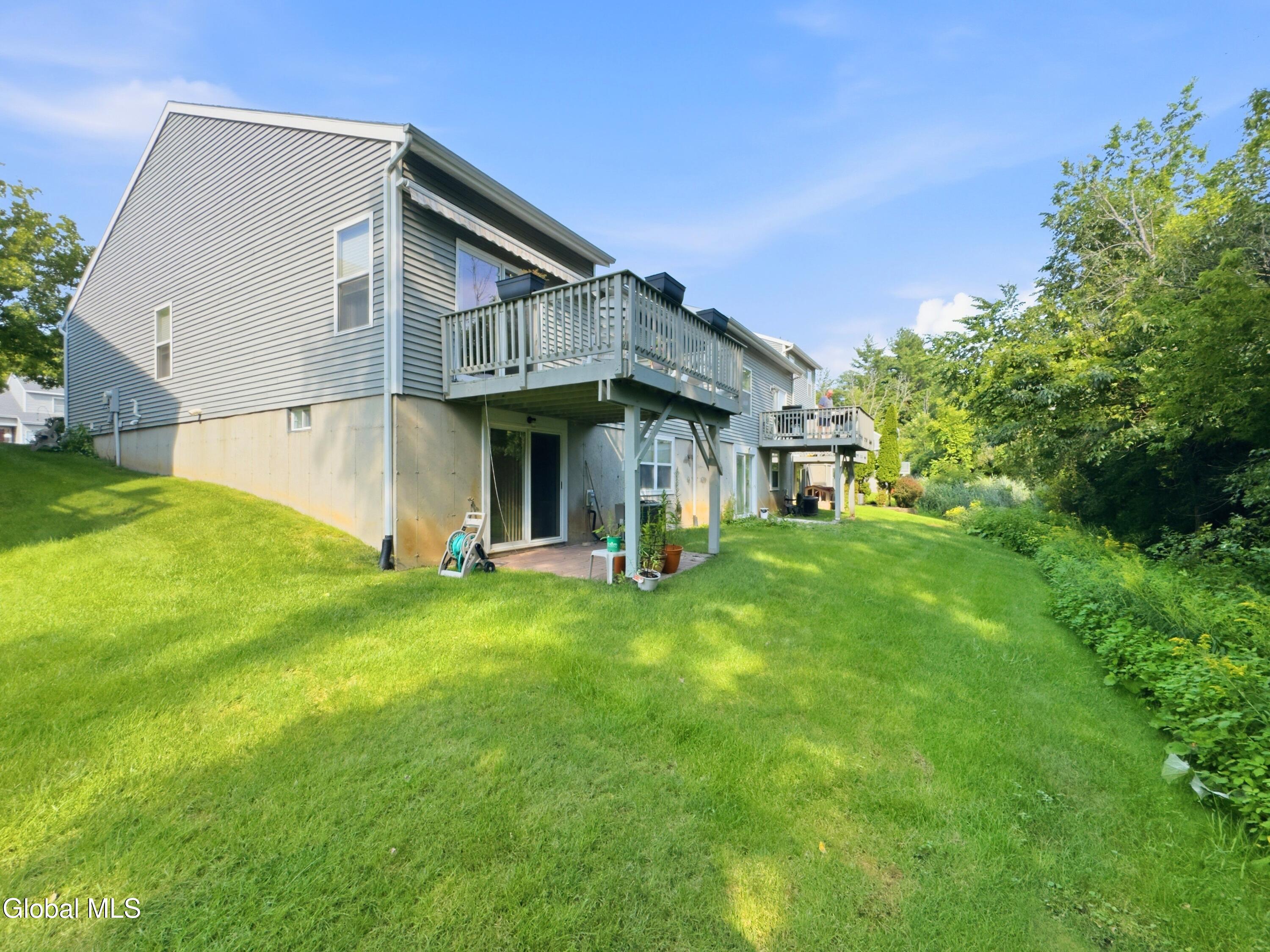 152 Harvard Road Watervliet NY 12189