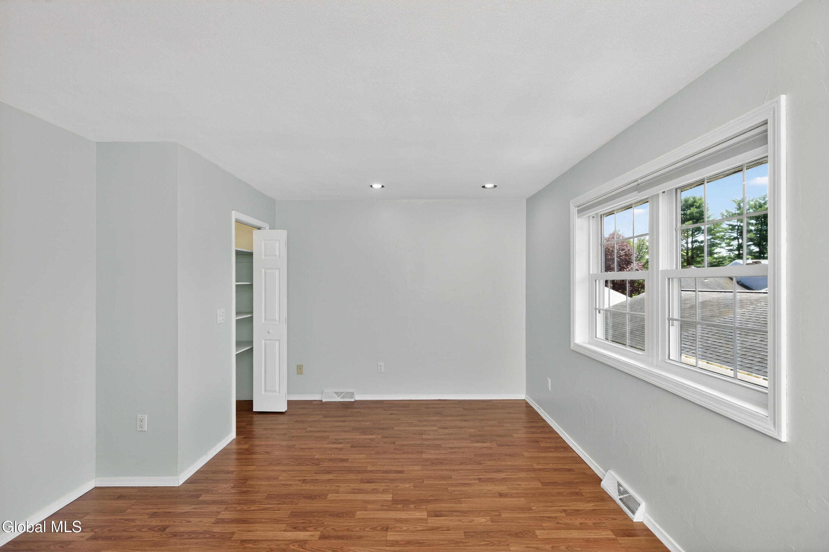 149 Hague Boulevard Glenmont NY 12077