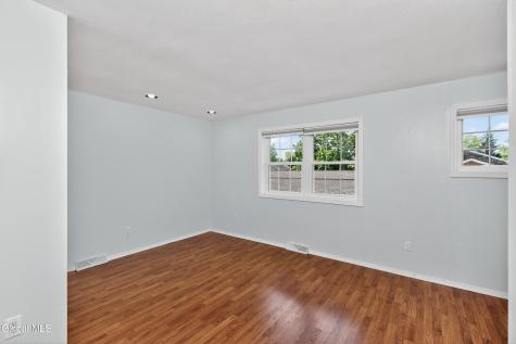 149 Hague Boulevard Glenmont NY 12077