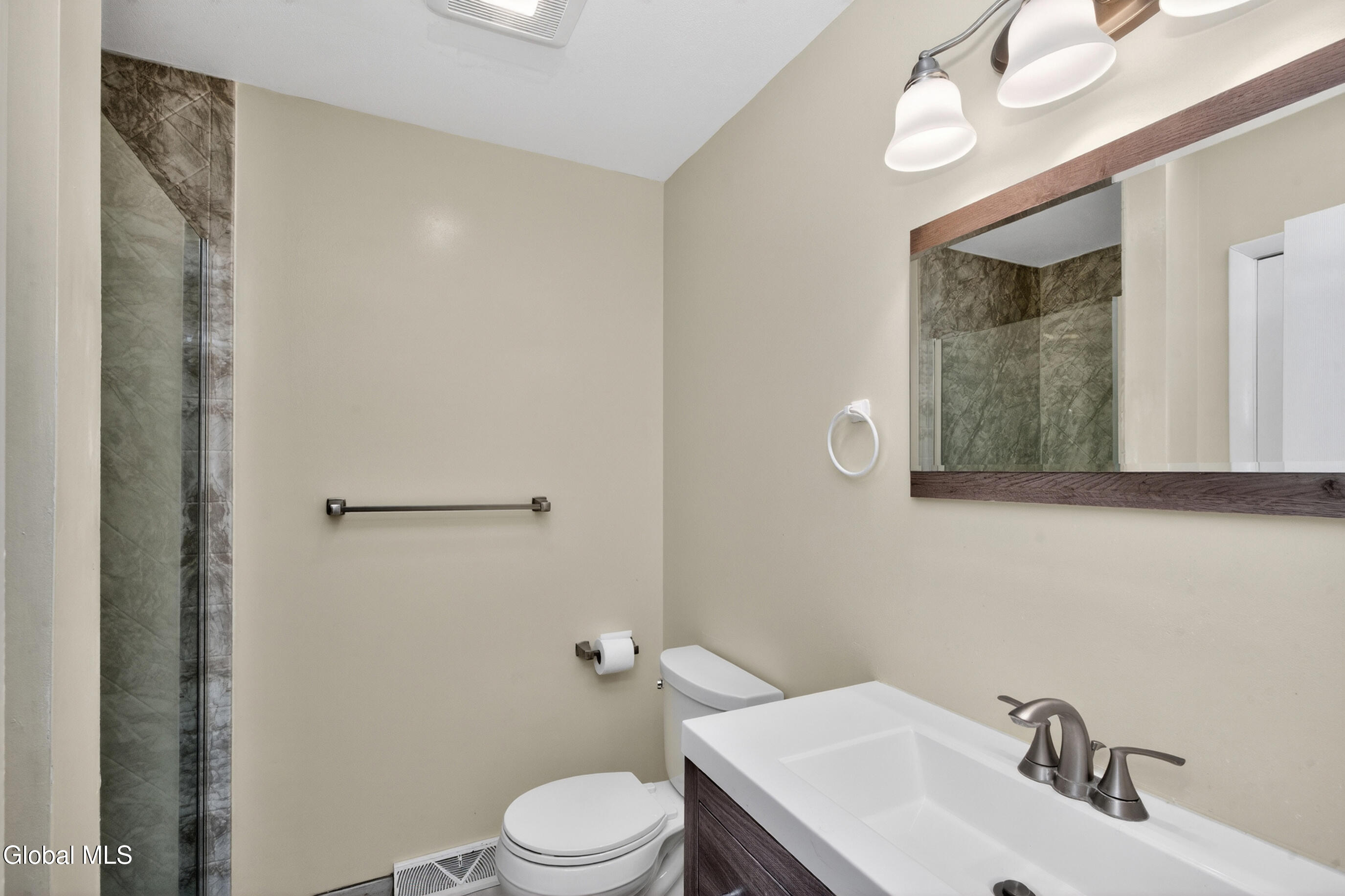 149 Hague Boulevard Glenmont NY 12077