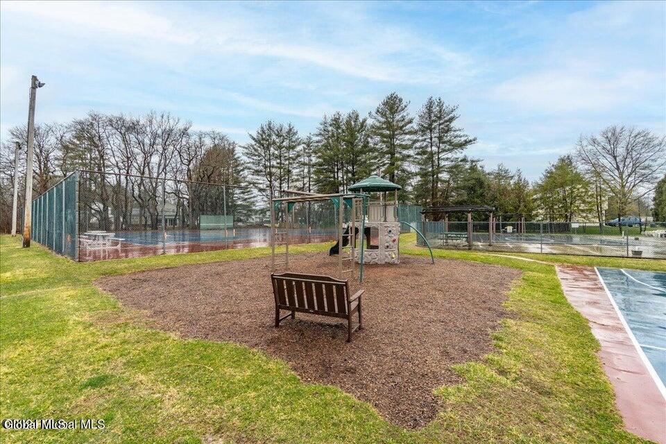 149 Hague Boulevard Glenmont NY 12077