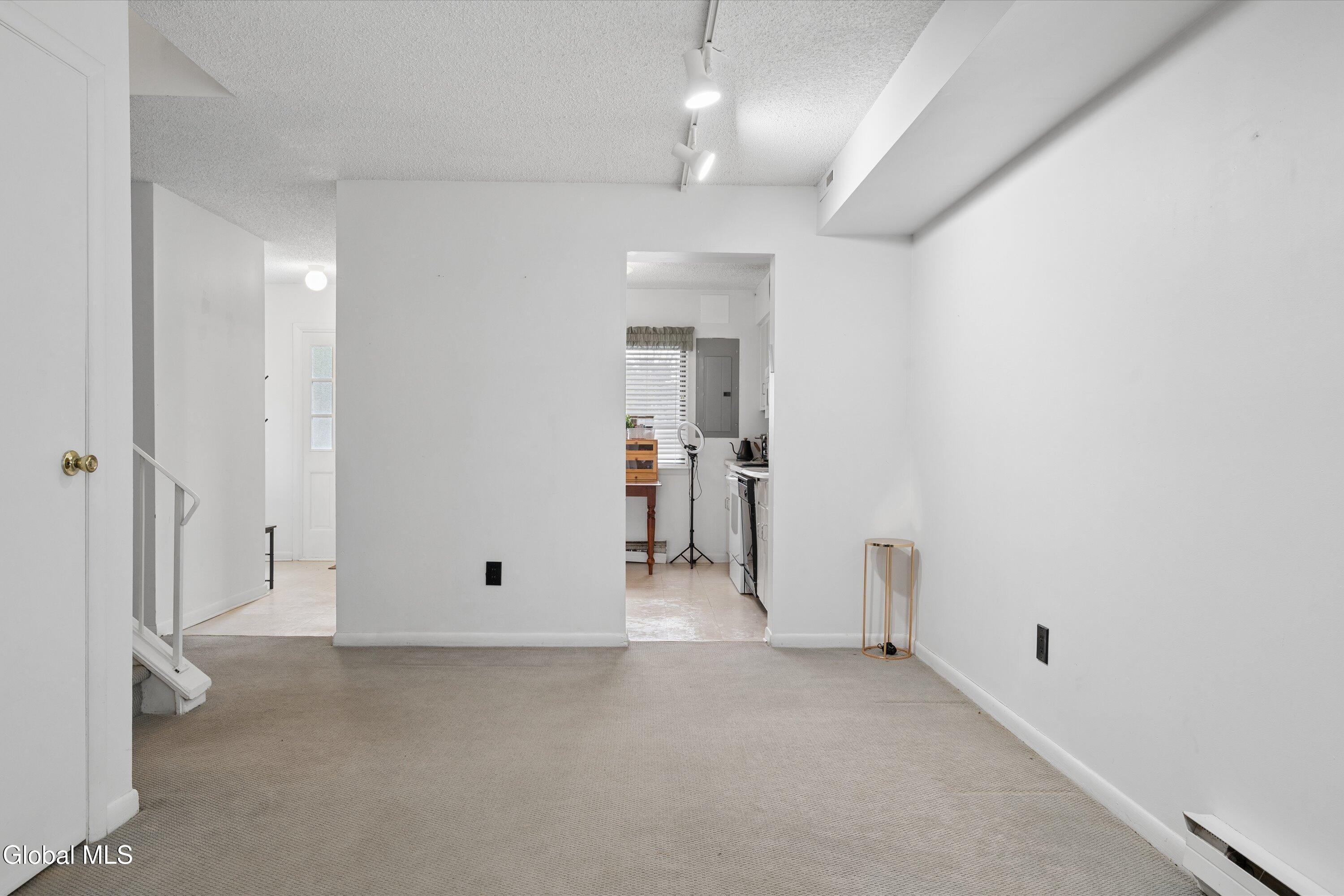 82 Crestwood Terrace Albany NY 12203