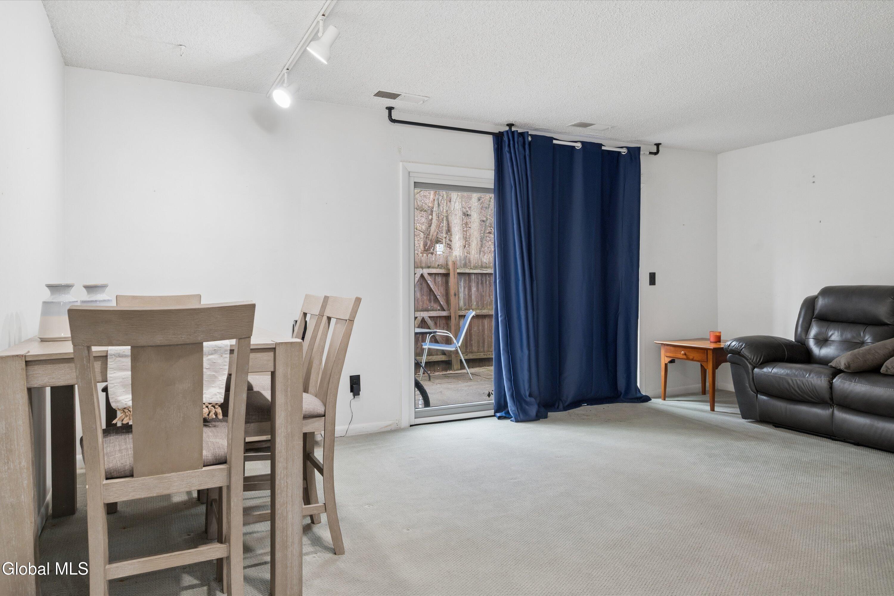 82 Crestwood Terrace Albany NY 12203