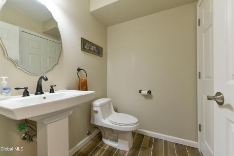 31 Old Mill Lane Queensbury NY 12804