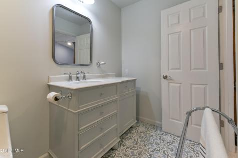31 Old Mill Lane Queensbury NY 12804