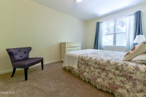 31 Old Mill Lane Queensbury NY 12804