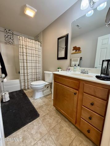 29 Treasures Place Queensbury NY 12804