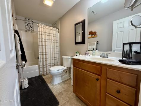 29 Treasures Place Queensbury NY 12804