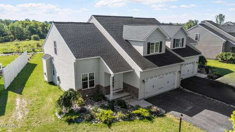 36 Chip Shot Way Mechanicville NY 12118