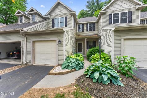 4 Killarney Court Saratoga Springs NY 12866