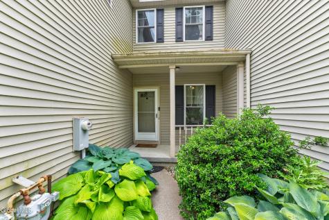 4 Killarney Court Saratoga Springs NY 12866