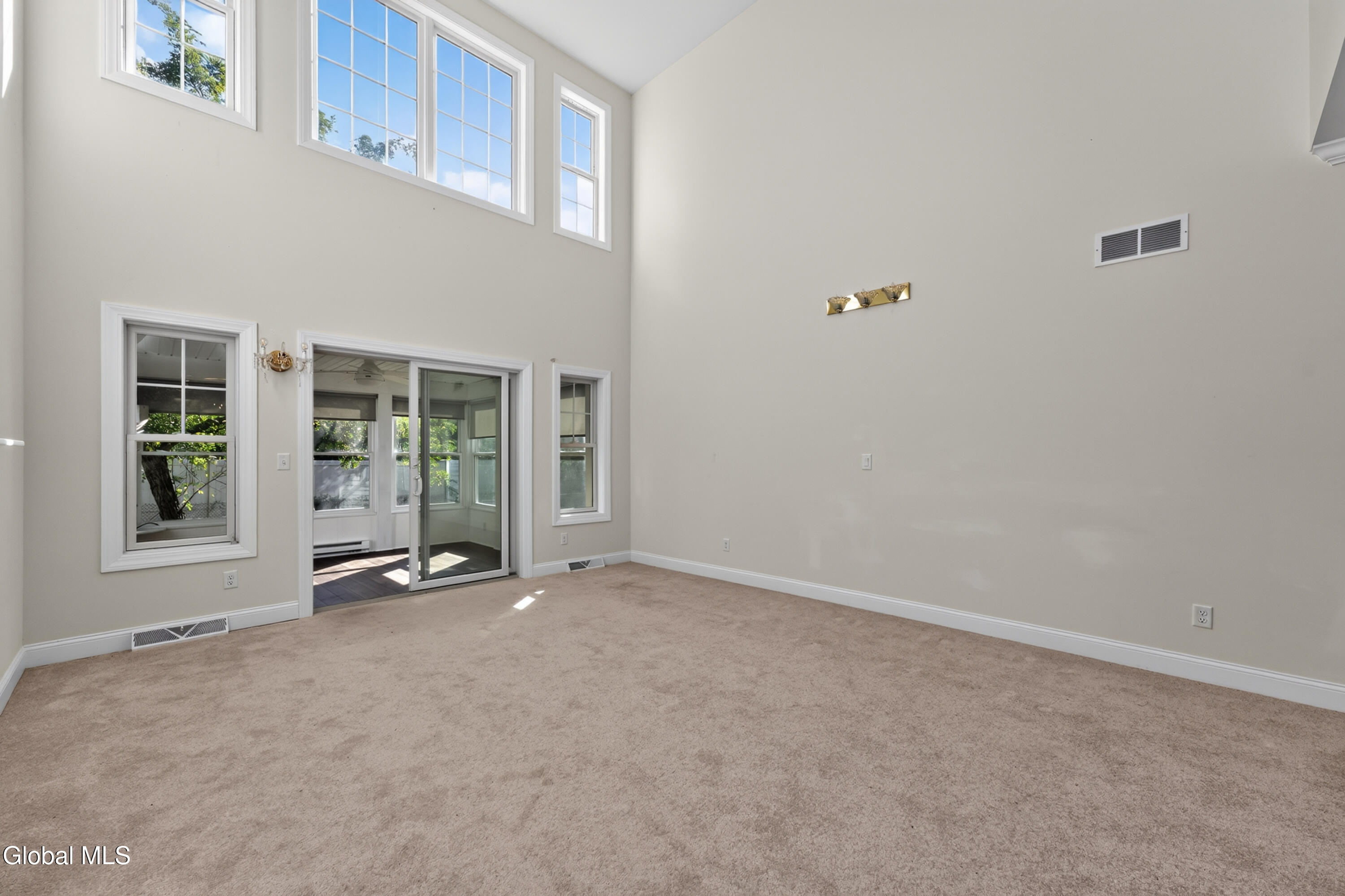 10 Jordan Court Latham NY 12110