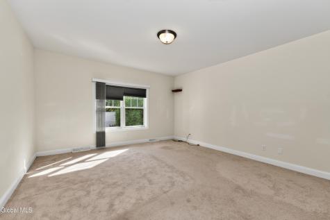 10 Jordan Court Latham NY 12110