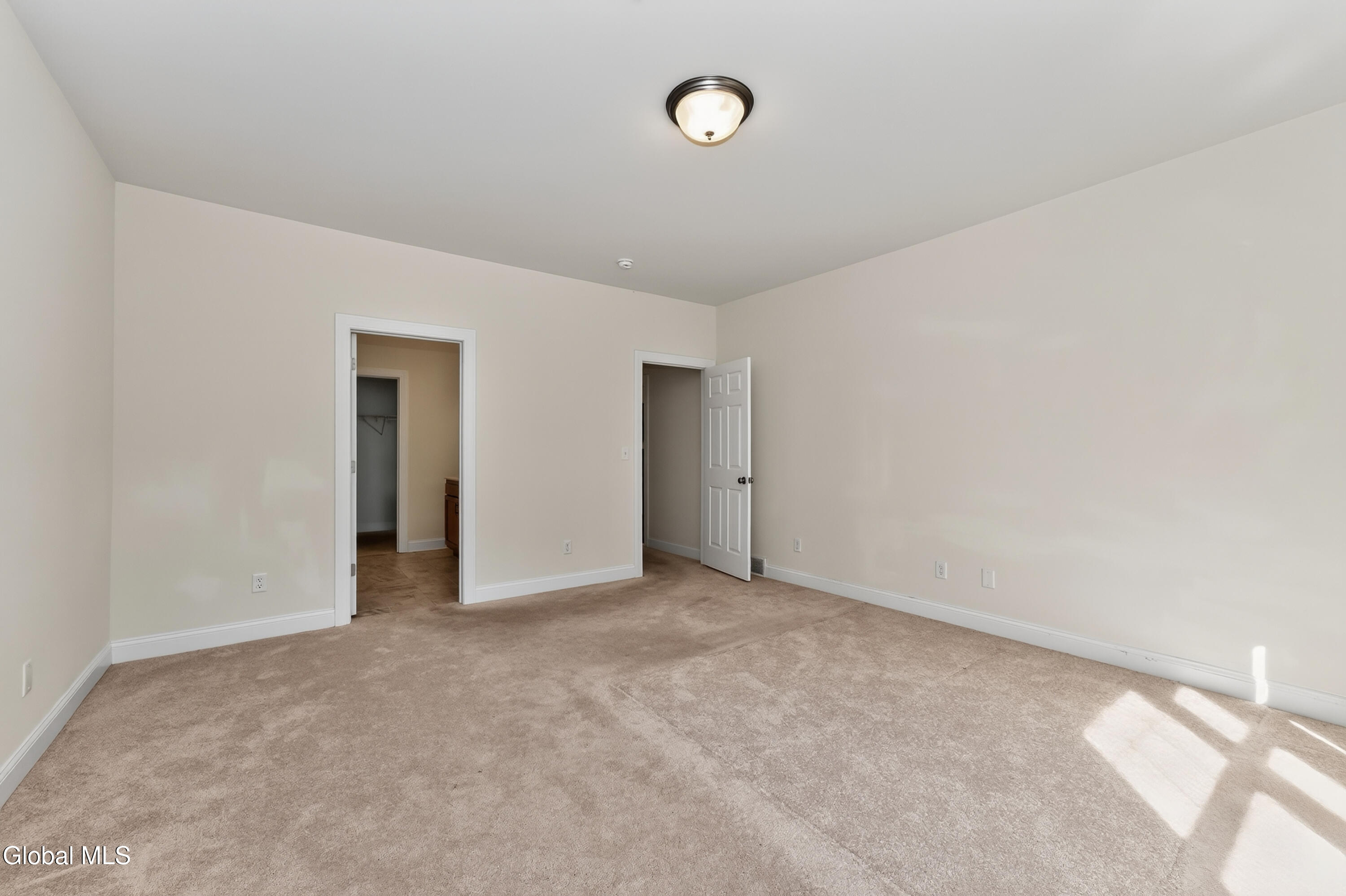 10 Jordan Court Latham NY 12110
