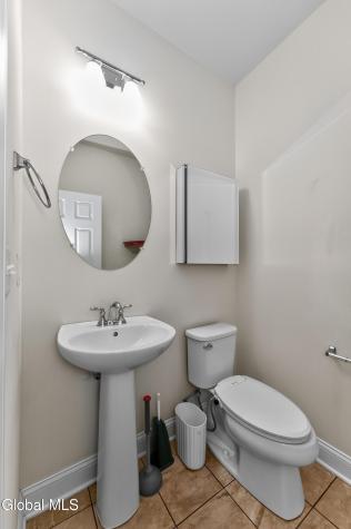 10 Jordan Court Latham NY 12110