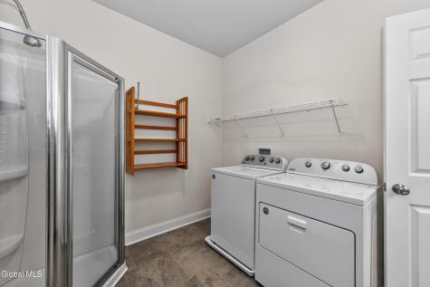 10 Jordan Court Latham NY 12110