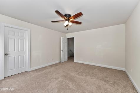 10 Jordan Court Latham NY 12110