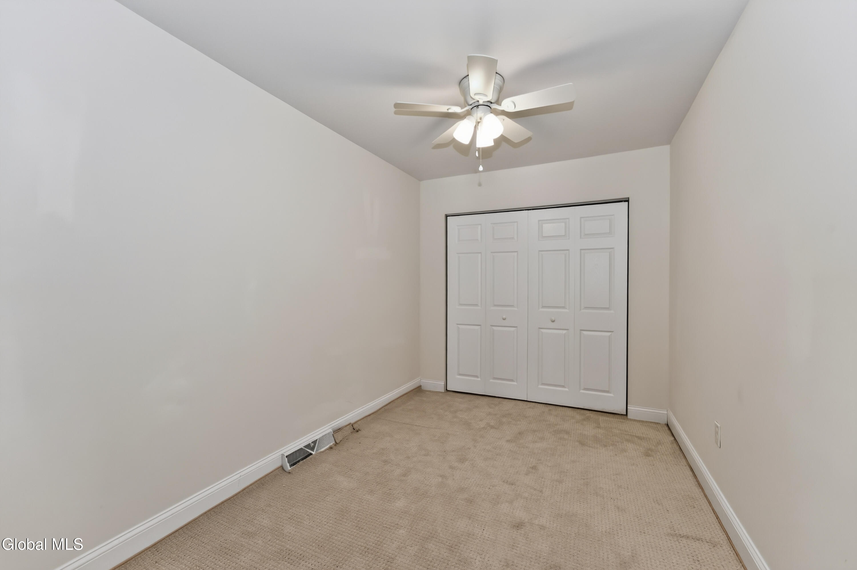 10 Jordan Court Latham NY 12110