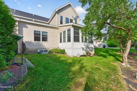 10 Jordan Court Latham NY 12110