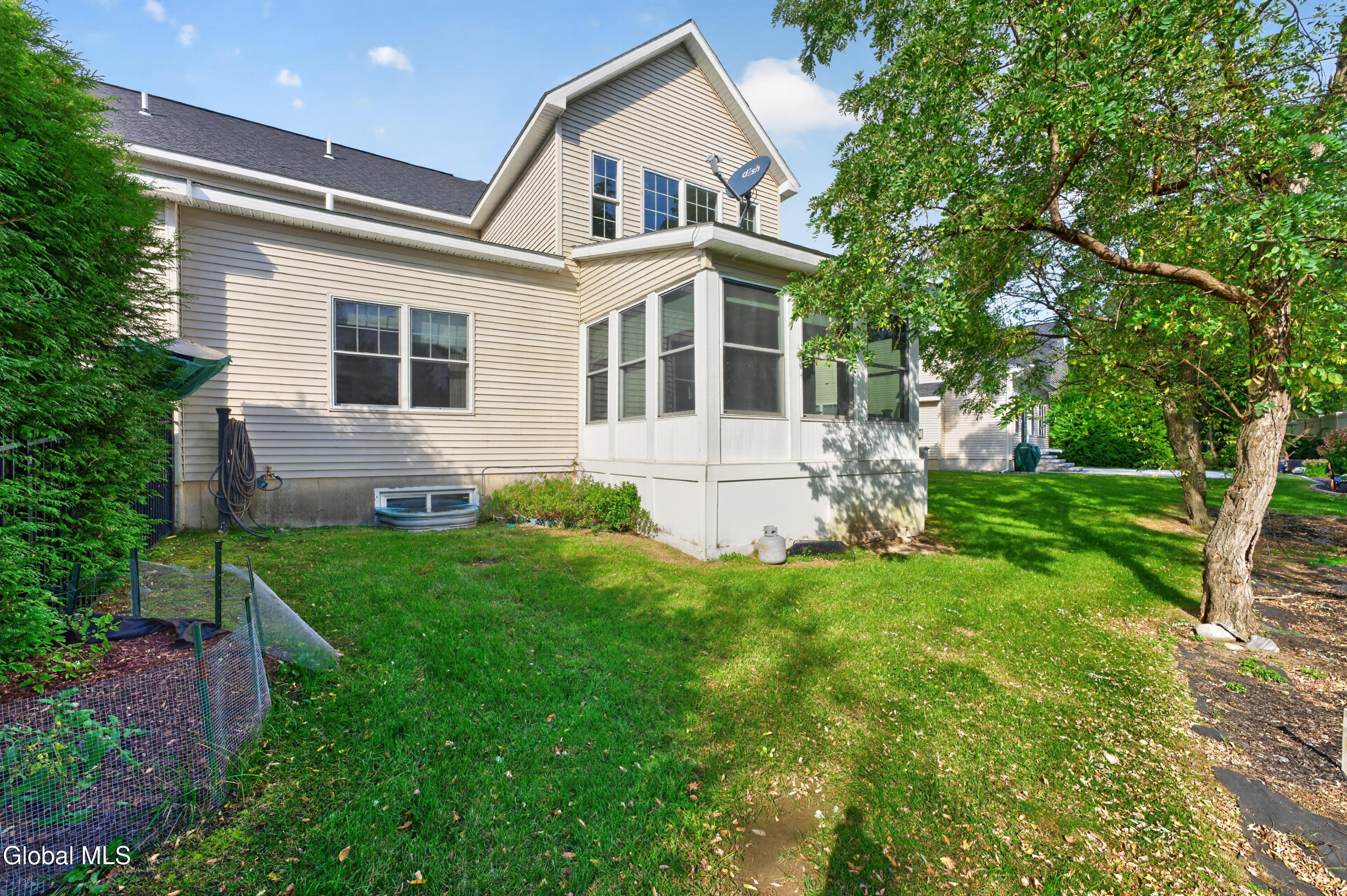 10 Jordan Court Latham NY 12110
