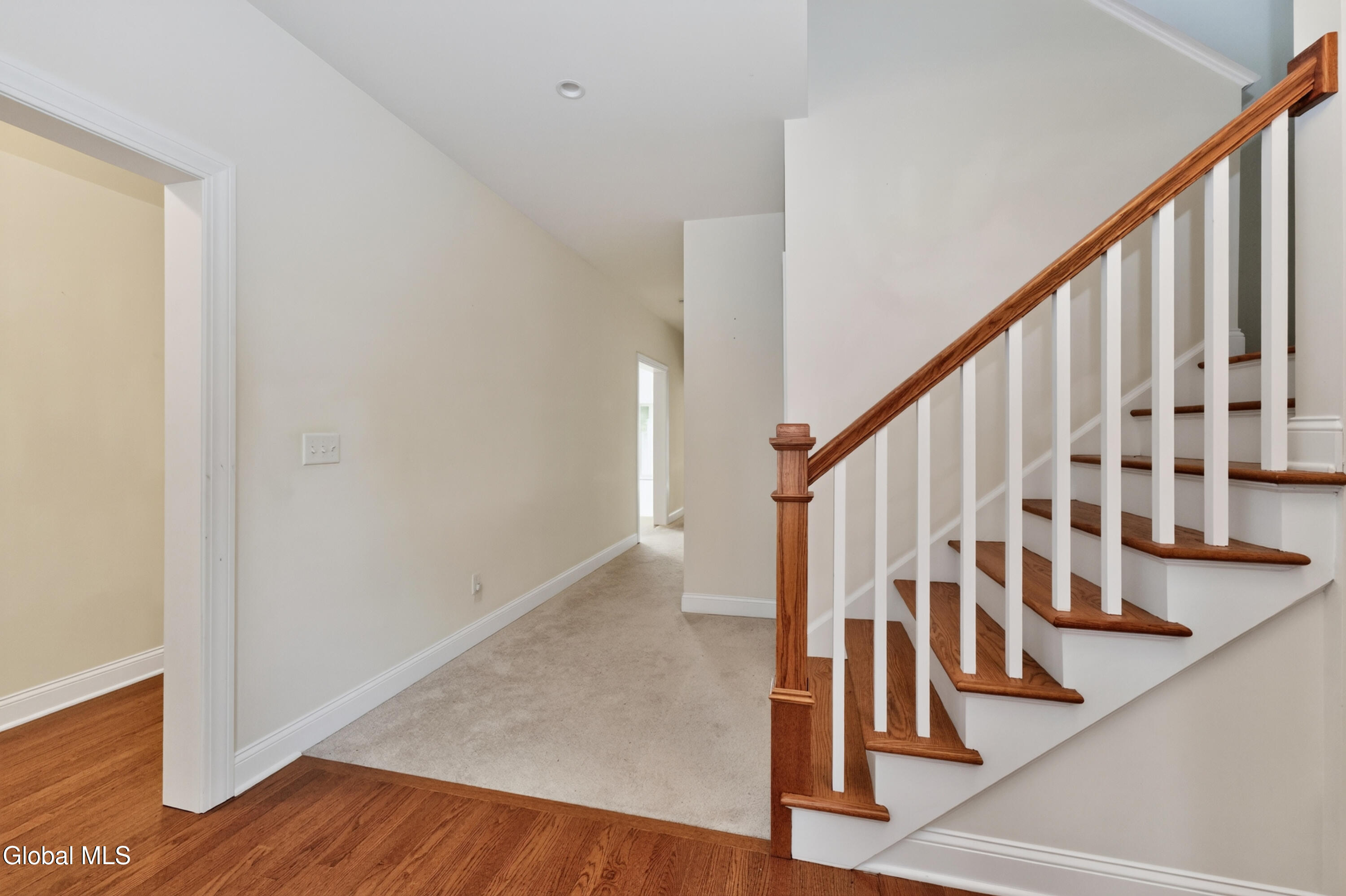 10 Jordan Court Latham NY 12110