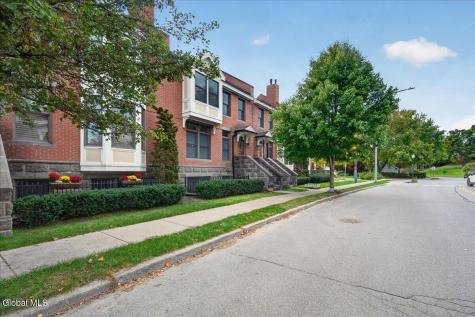 146 High Rock Avenue Saratoga Springs NY 12866
