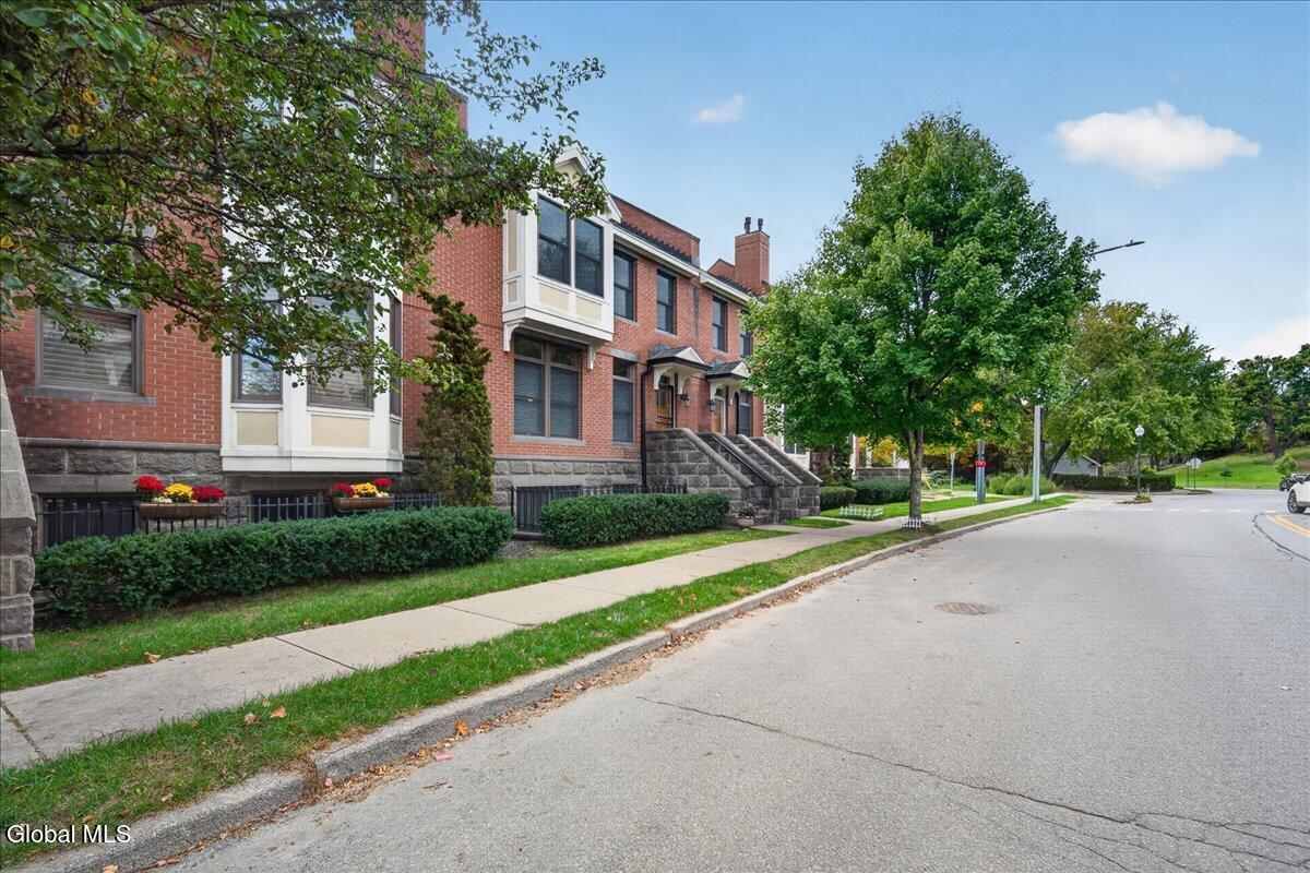 146 High Rock Avenue Saratoga Springs NY 12866