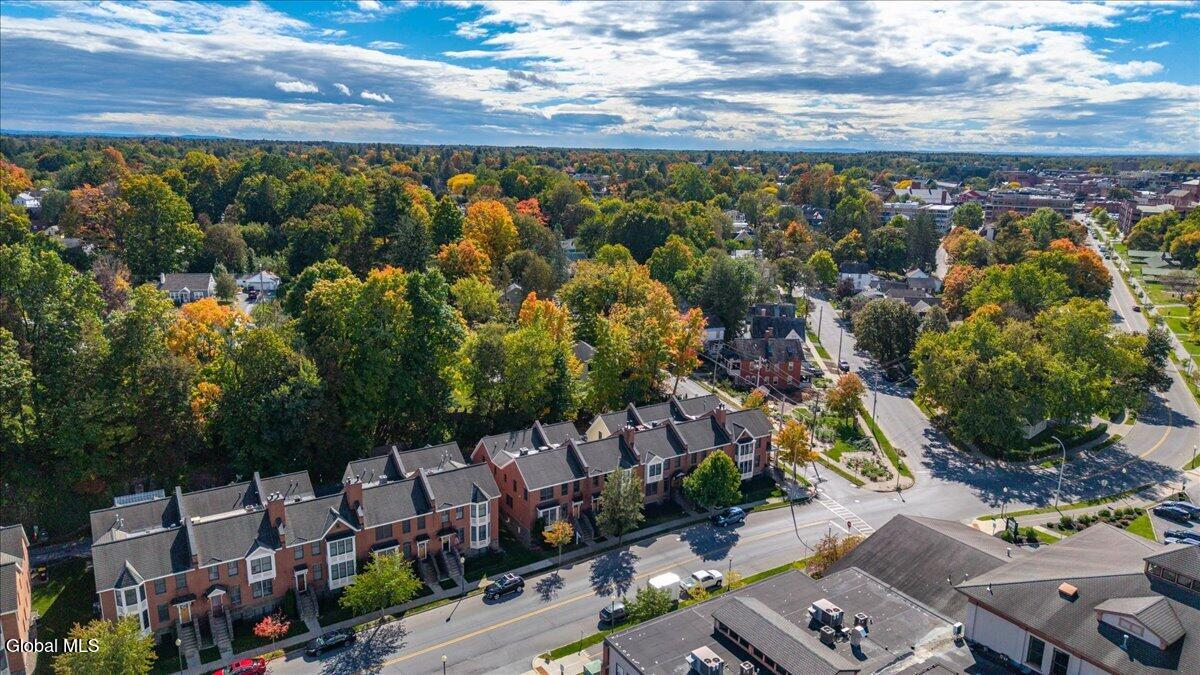 146 High Rock Avenue Saratoga Springs NY 12866