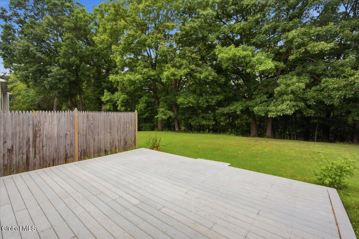 31 Bridgewood Lane Watervliet NY 12189