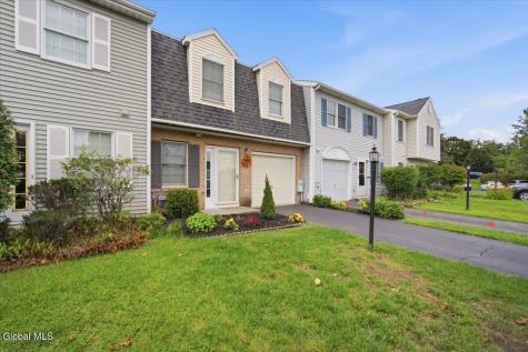 31 Bridgewood Lane Watervliet NY 12189