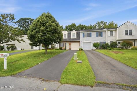 31 Bridgewood Lane Watervliet NY 12189