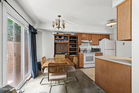 22 Woodside Drive Albany NY 12208