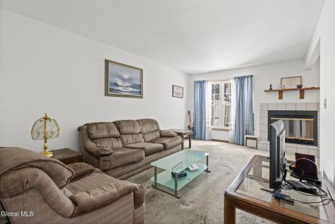 22 Woodside Drive Albany NY 12208